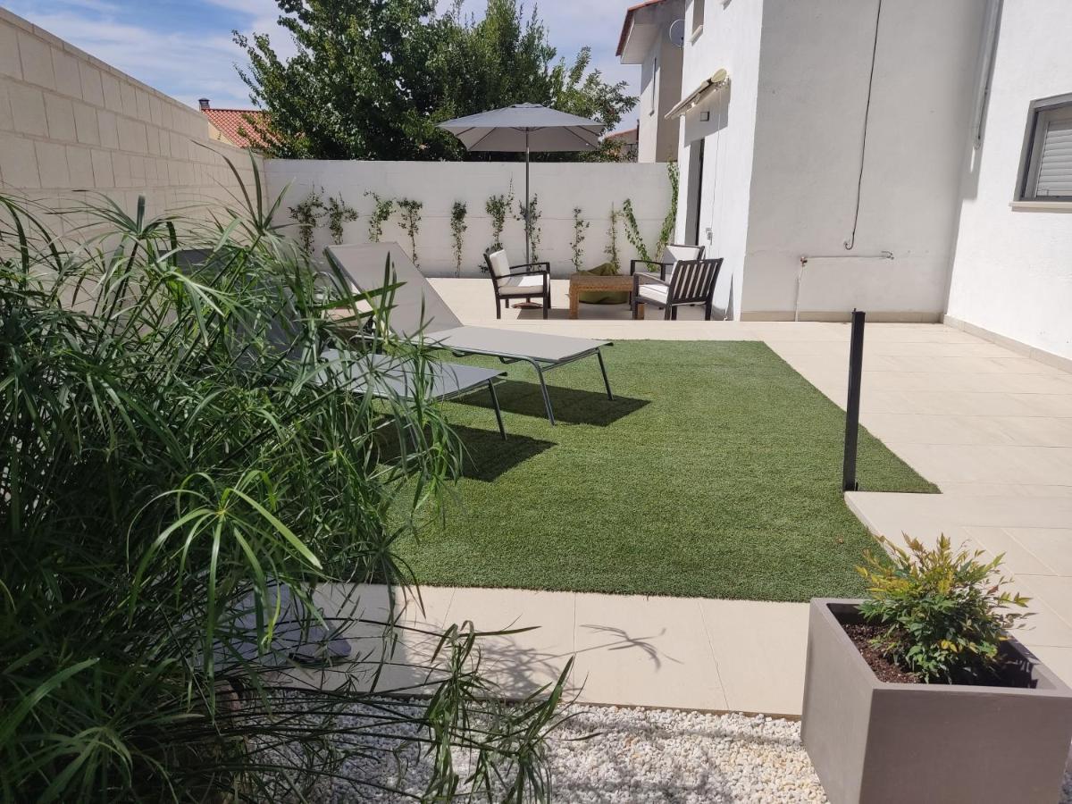 Apto. El Pozo De Las Nieves Con Piscina Cobisa Ngoại thất bức ảnh